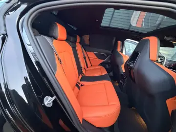 BMW M5 4.4 V8 xDrive BMW Garantie  NAP Abgas B&W