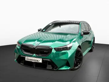 BMW M5 Tou DA-Prof HUD 360  B&W Sitzbel Pano AHK 21