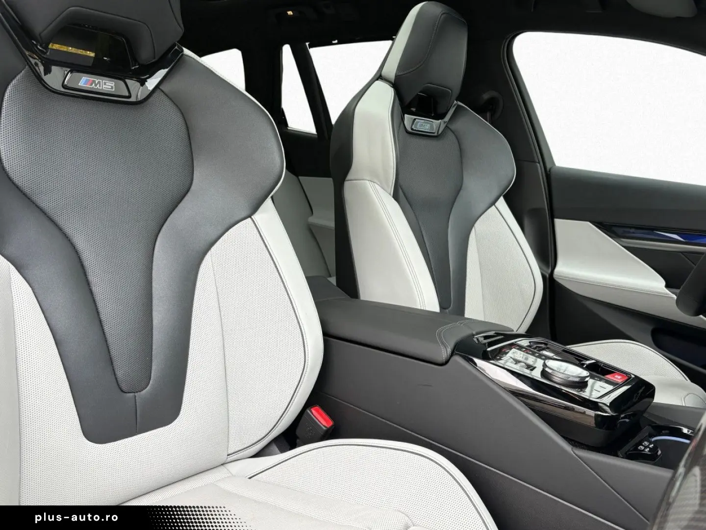 BMW M5 Tou DA-Prof HUD 360  B&W Sitzbel Pano AHK 21