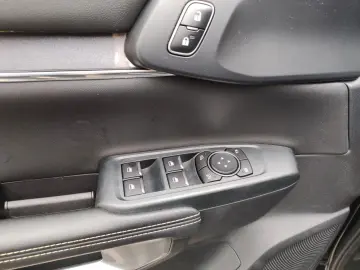 FORD Ranger Wildtrak DoKa Autom Rollo LED ACC AHK