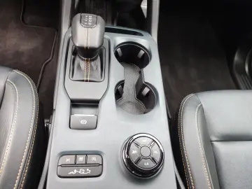 FORD Ranger Wildtrak DoKa Autom Rollo LED ACC AHK