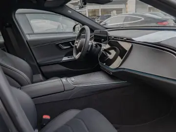 MERCEDES-BENZ E 400 e 4M AMG-Sport DIGITAL 360 Totw &hellip;