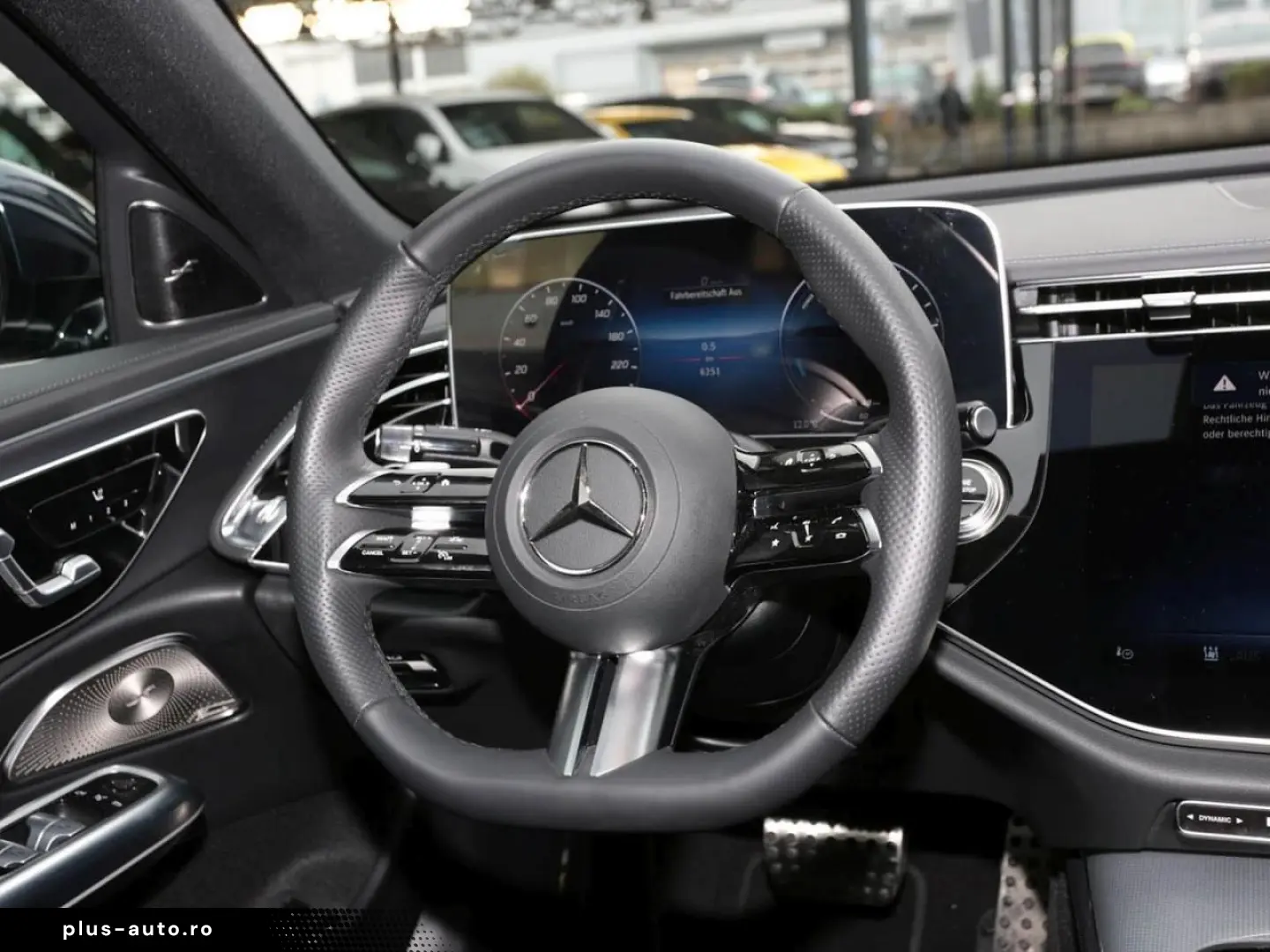 MERCEDES-BENZ E 400 e 4M AMG Panorama Burmester Memory 360