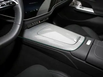 MERCEDES-BENZ E 400 e 4M AMG Panorama Burmester Memory 360