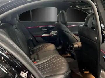 MERCEDES-BENZ E400e AMG Premium  AIRMATIC Masage HAL&hellip;