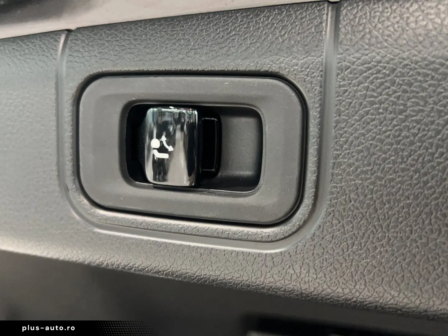 MERCEDES-BENZ E400e AMG Premium  AIRMATIC Masage HAL&hellip;