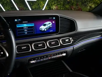 MERCEDES-BENZ 600 Maybach 4M HUD AUX HEAT MEDIA 145.&hellip;