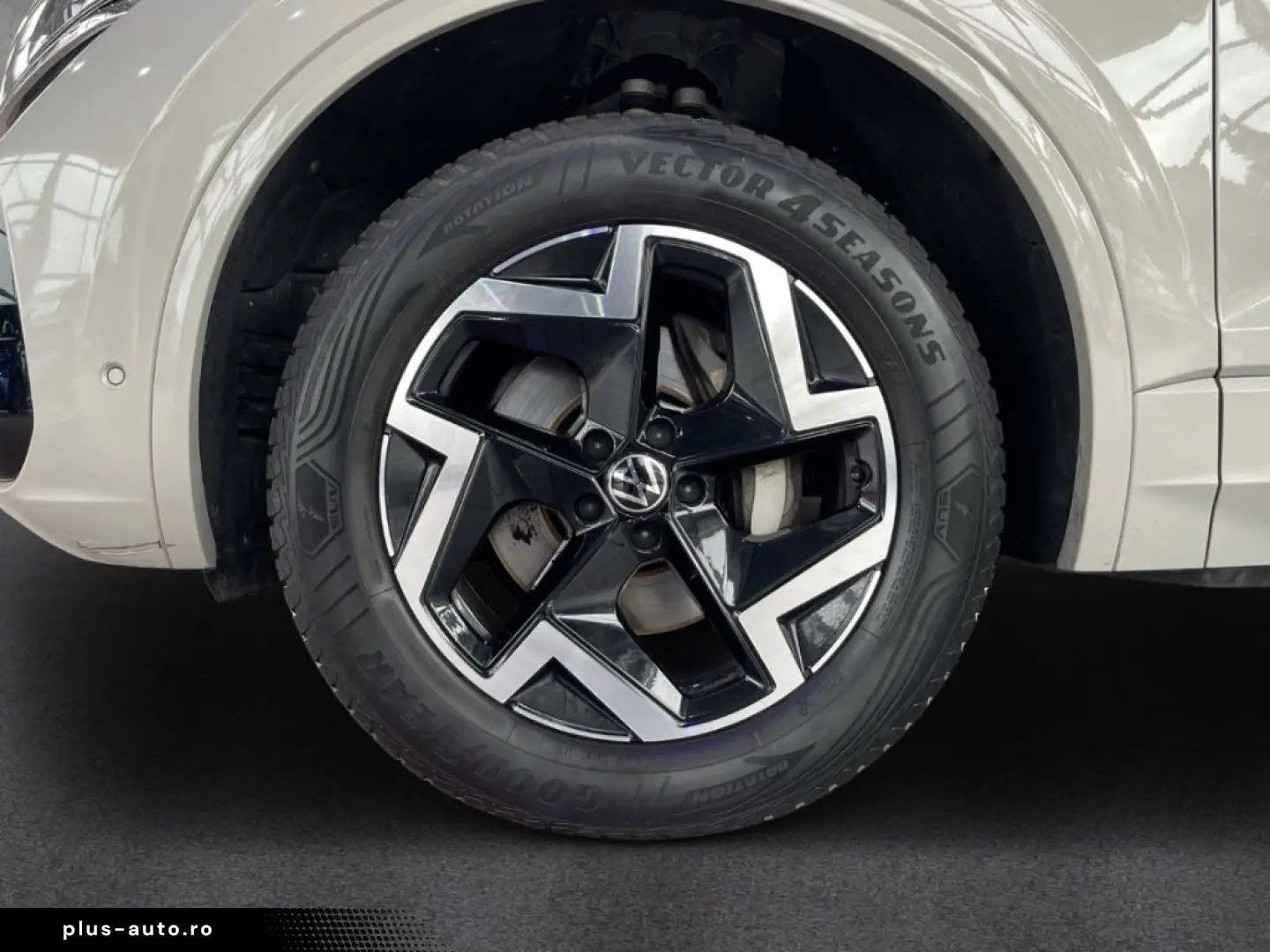 VW Touareg TDI R-Line AHK IQ.LIGHT Memory HeadUp