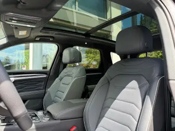 VW Touareg  R-Line   DYNAUDIO  22   AHK  LUFT  PANO