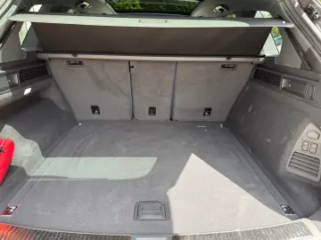 VW Touareg  R-Line   DYNAUDIO  22   AHK  LUFT  PANO