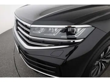 VW Touareg 3.0 TDI V6 4Mot. Elegance Tip. AHK NAV