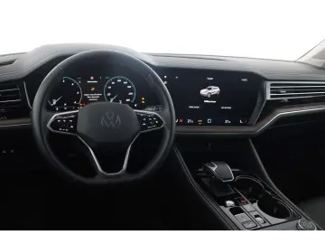 VW Touareg 3.0 TDI V6 4Mot. Elegance Tip. AHK NAV