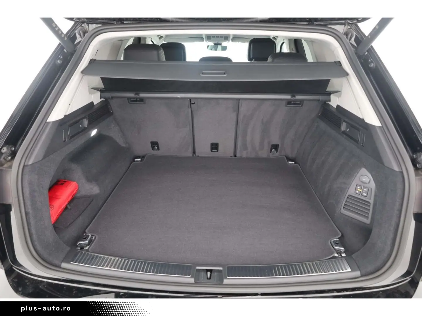 VW Touareg 3.0 TDI V6 4Mot. Elegance Tip. AHK NAV