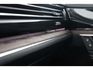 VW Touareg 3.0 TDI V6 4Mot. Elegance Tip. AHK NAV