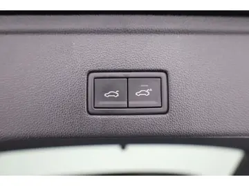 VW Touareg 3.0 TDI V6 4Mot. Elegance Tip. AHK NAV