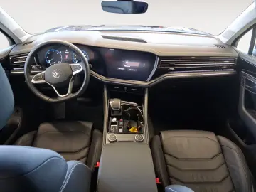 VW Touareg 3.0 TDI Tiptr. 4M  AHK Luft LED Navi