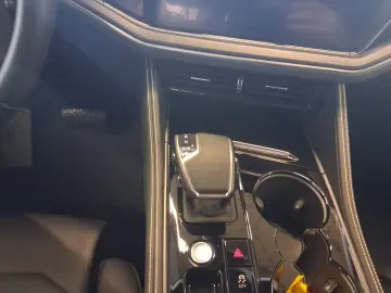 VW Touareg 3.0 TDI Tiptr. 4M  AHK Luft LED Navi