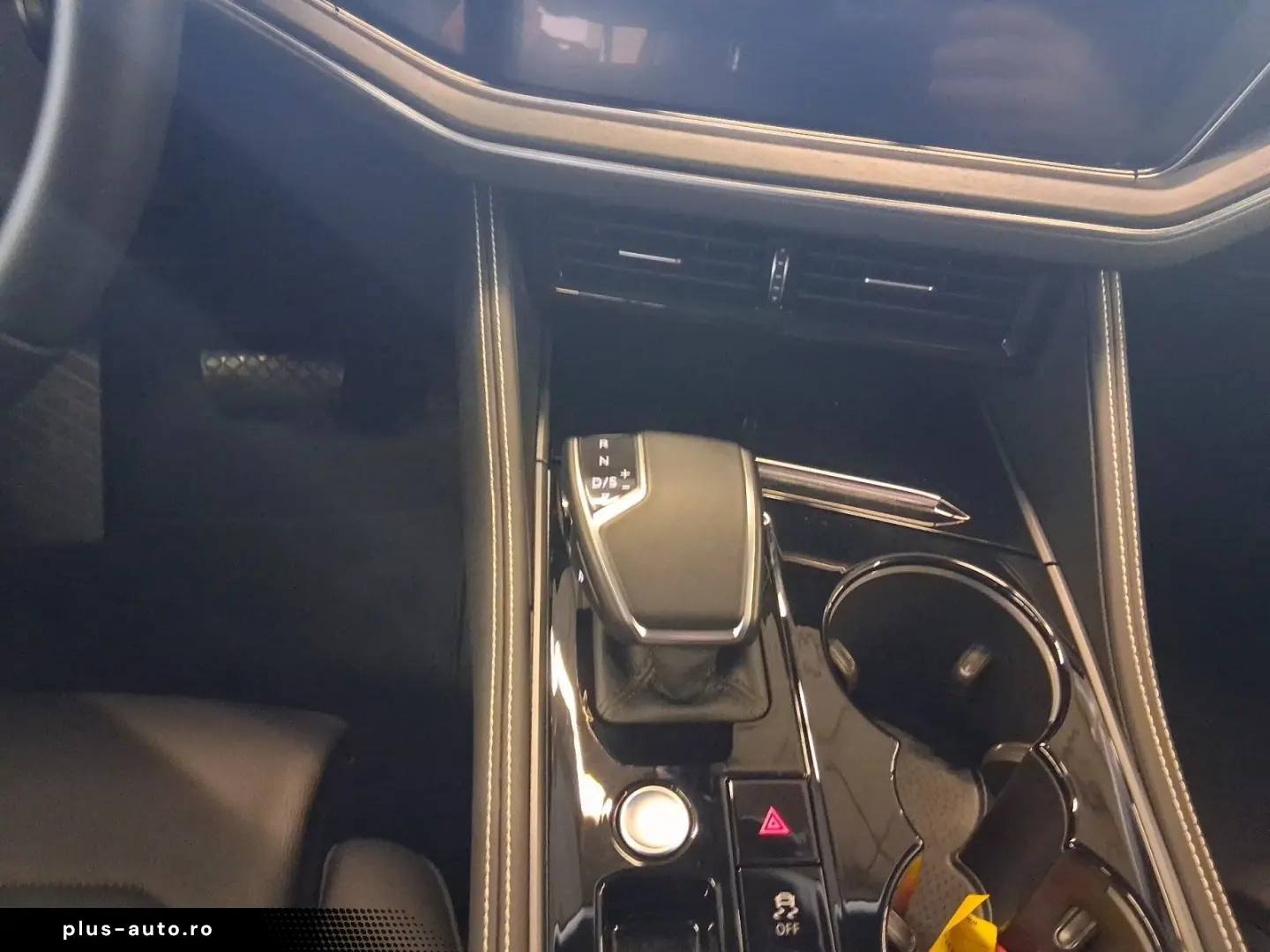 VW Touareg 3.0 TDI Tiptr. 4M  AHK Luft LED Navi