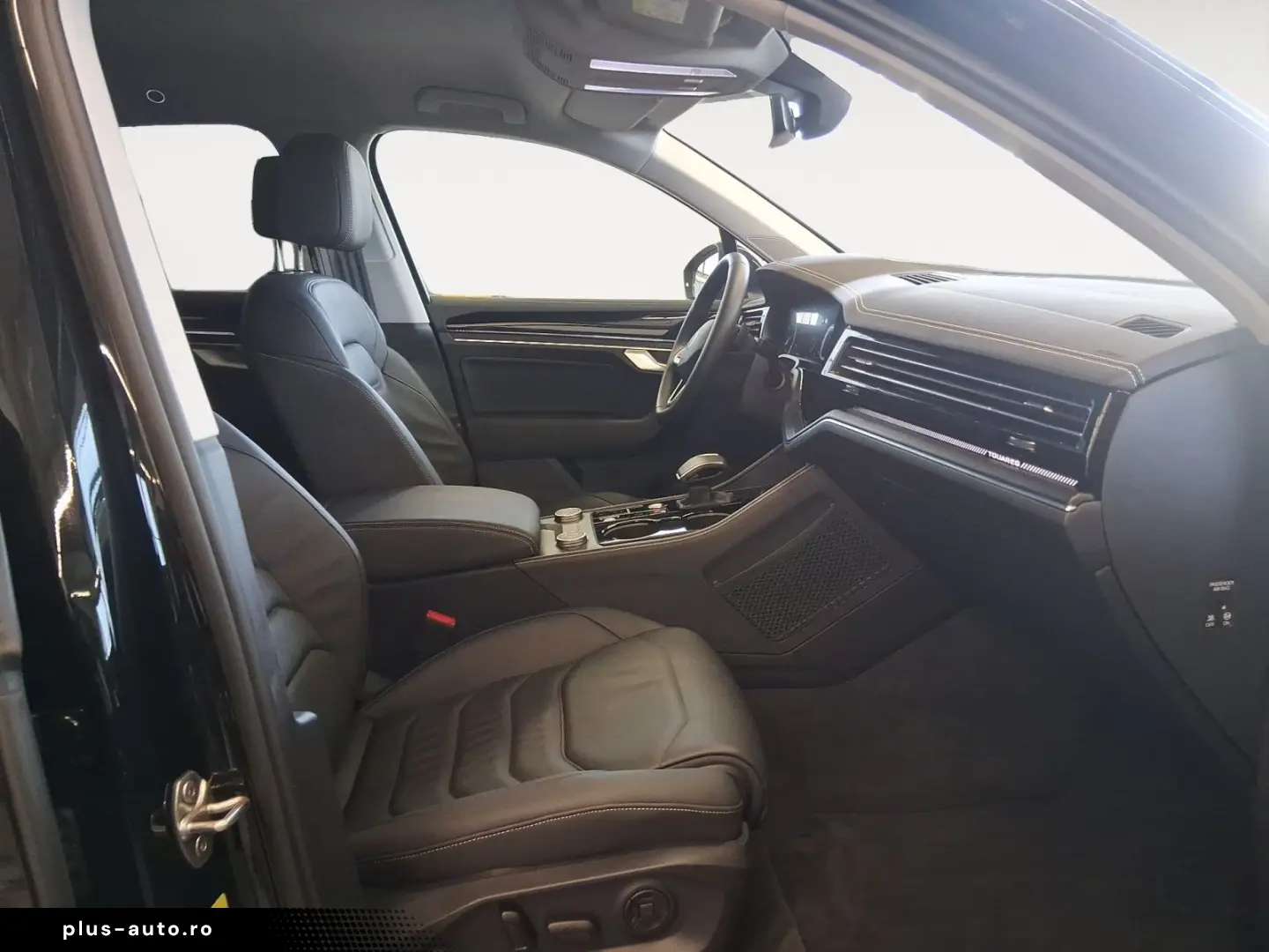 VW Touareg 3.0 TDI Tiptr. 4M  AHK Luft LED Navi