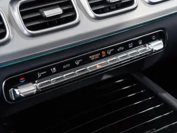 MERCEDES-BENZ GLE 350 de 4M