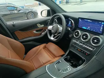 MERCEDES-BENZ GLC 300 e  Coupe AMG Line 4Matic