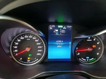 MERCEDES-BENZ GLC 300 e  Coupe AMG Line 4Matic