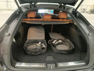 MERCEDES-BENZ GLC 300 e  Coupe AMG Line 4Matic