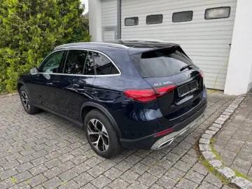 MERCEDES-BENZ GLC 300 e 4Matic
