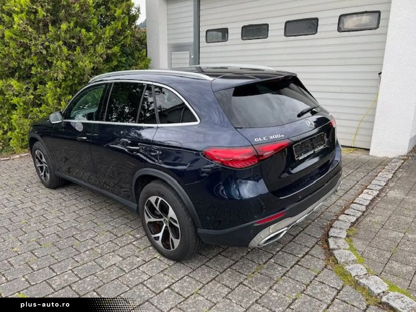 MERCEDES-BENZ GLC 300 e 4Matic