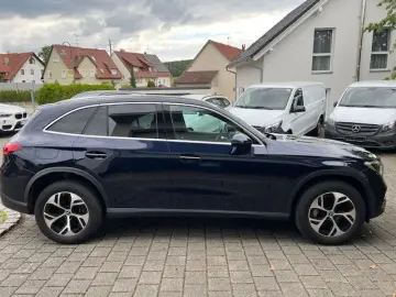 MERCEDES-BENZ GLC 300 e 4Matic