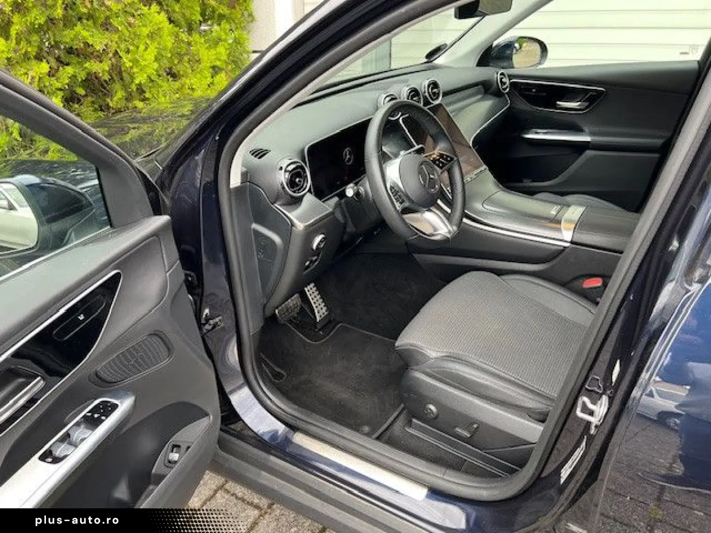 MERCEDES-BENZ GLC 300 e 4Matic