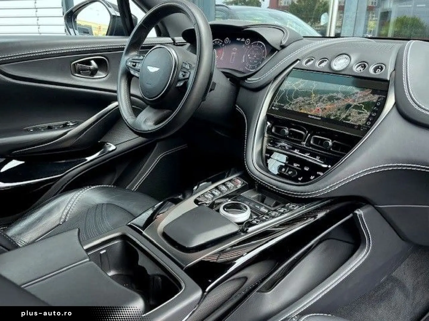 ASTON MARTIN DBX 4.0 V8