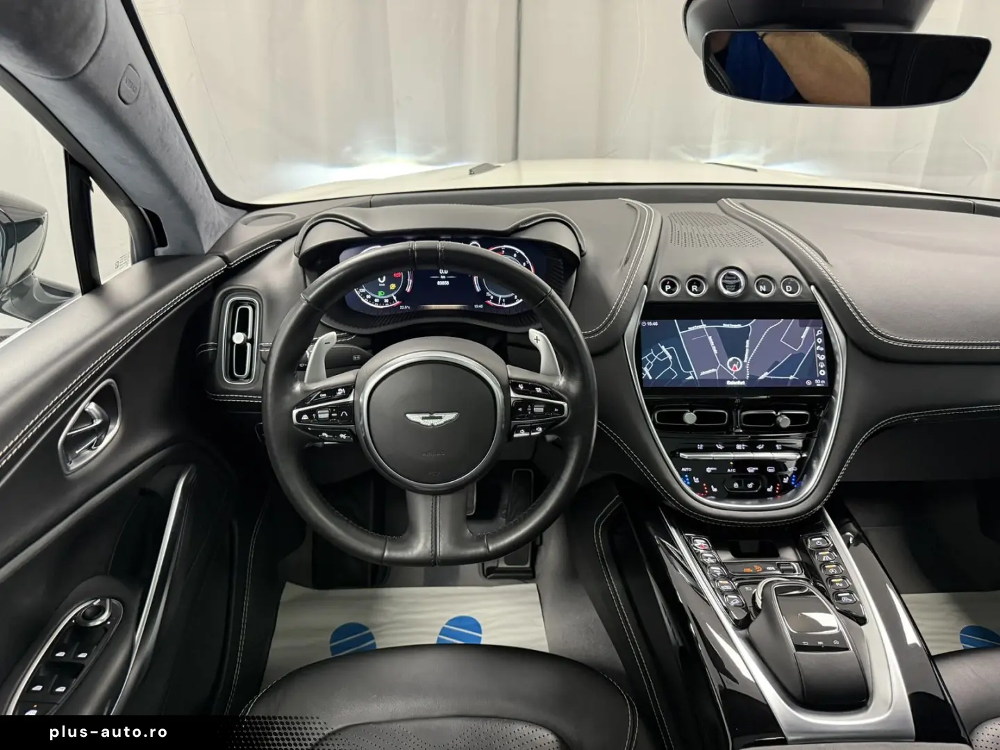 ASTON MARTIN DBX 4.0 V8   Morning Frost White   Spor&hellip;