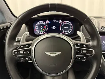 ASTON MARTIN DBX 4.0 V8   Morning Frost White   Spor&hellip;