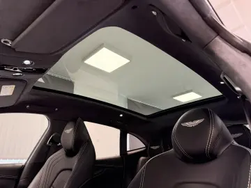 ASTON MARTIN DBX 4.0 V8   Morning Frost White   Spor&hellip;