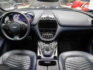 ASTON MARTIN DBX - VAT - ACC