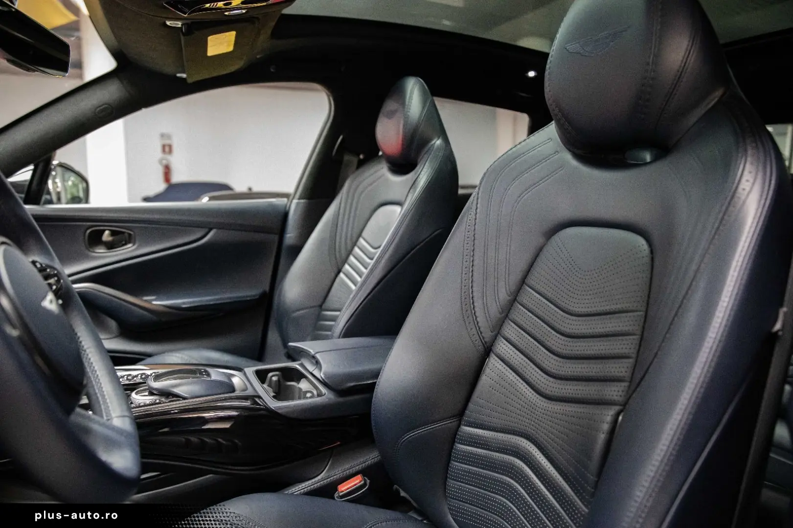 ASTON MARTIN DBX - VAT - ACC