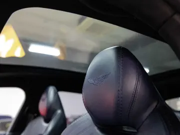 ASTON MARTIN DBX - VAT - ACC