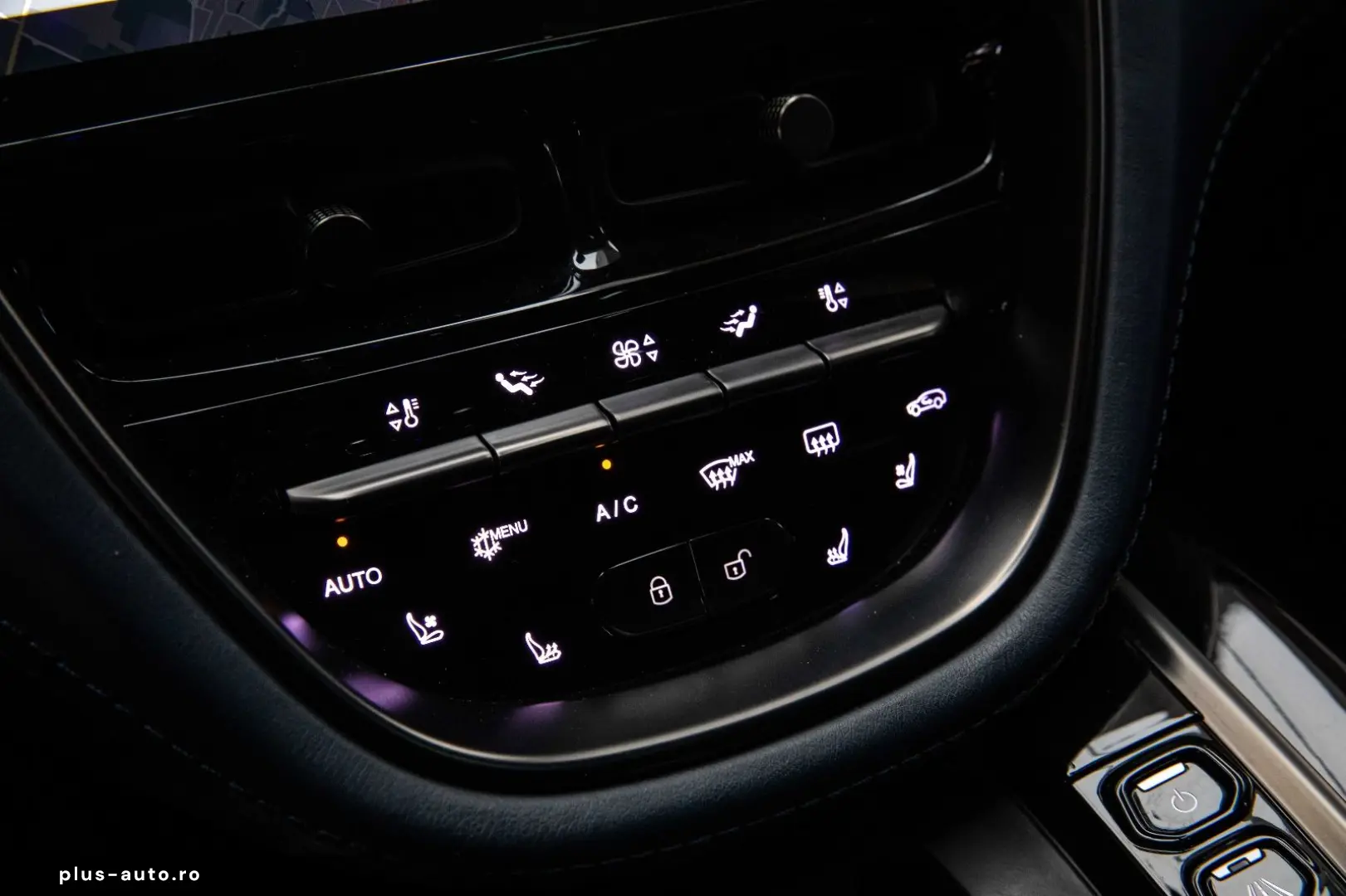 ASTON MARTIN DBX - VAT - ACC