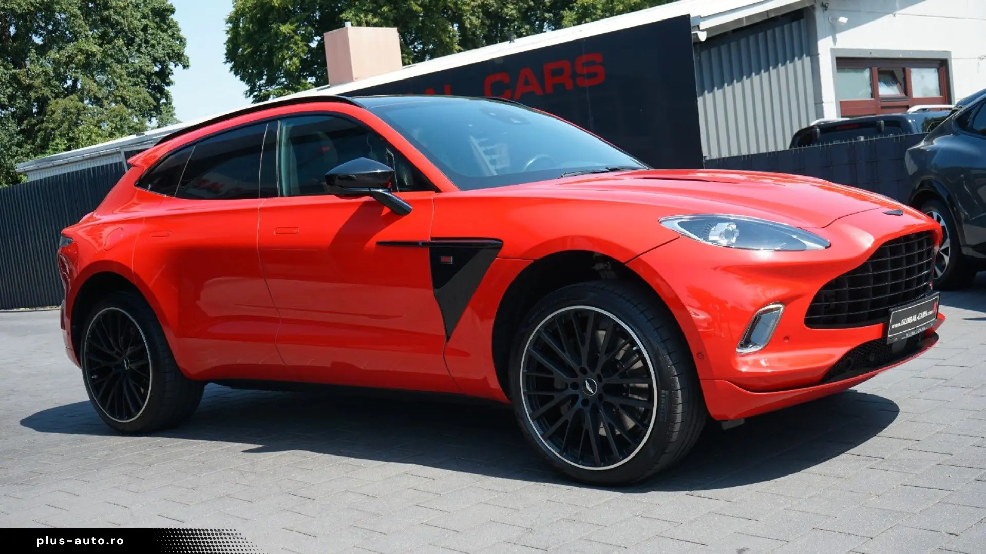 ASTON MARTIN DBX  707 23 FELGEN PANO AM GARANTIE BIS 04 2026