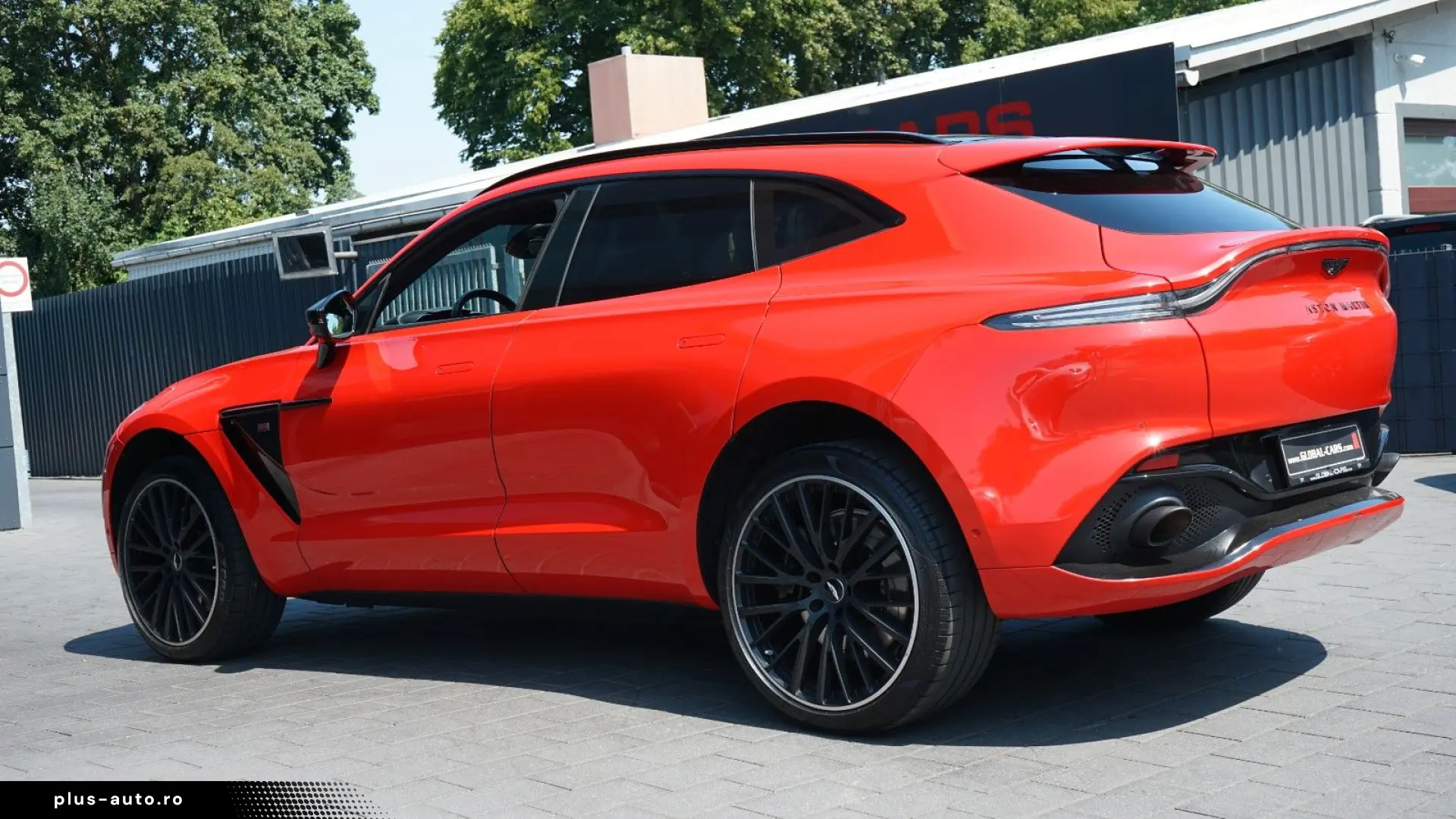 ASTON MARTIN DBX  707 23 FELGEN PANO AM GARANTIE BIS 04 2026