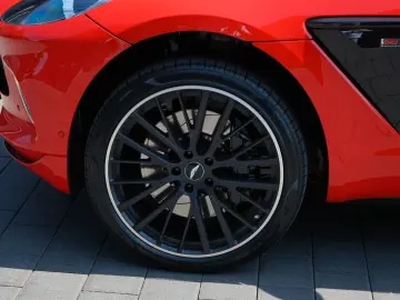 ASTON MARTIN DBX  707 23 FELGEN PANO AM GARANTIE BIS 04 2026