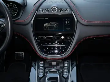 ASTON MARTIN DBX  707 23 FELGEN PANO AM GARANTIE BIS 04 2026