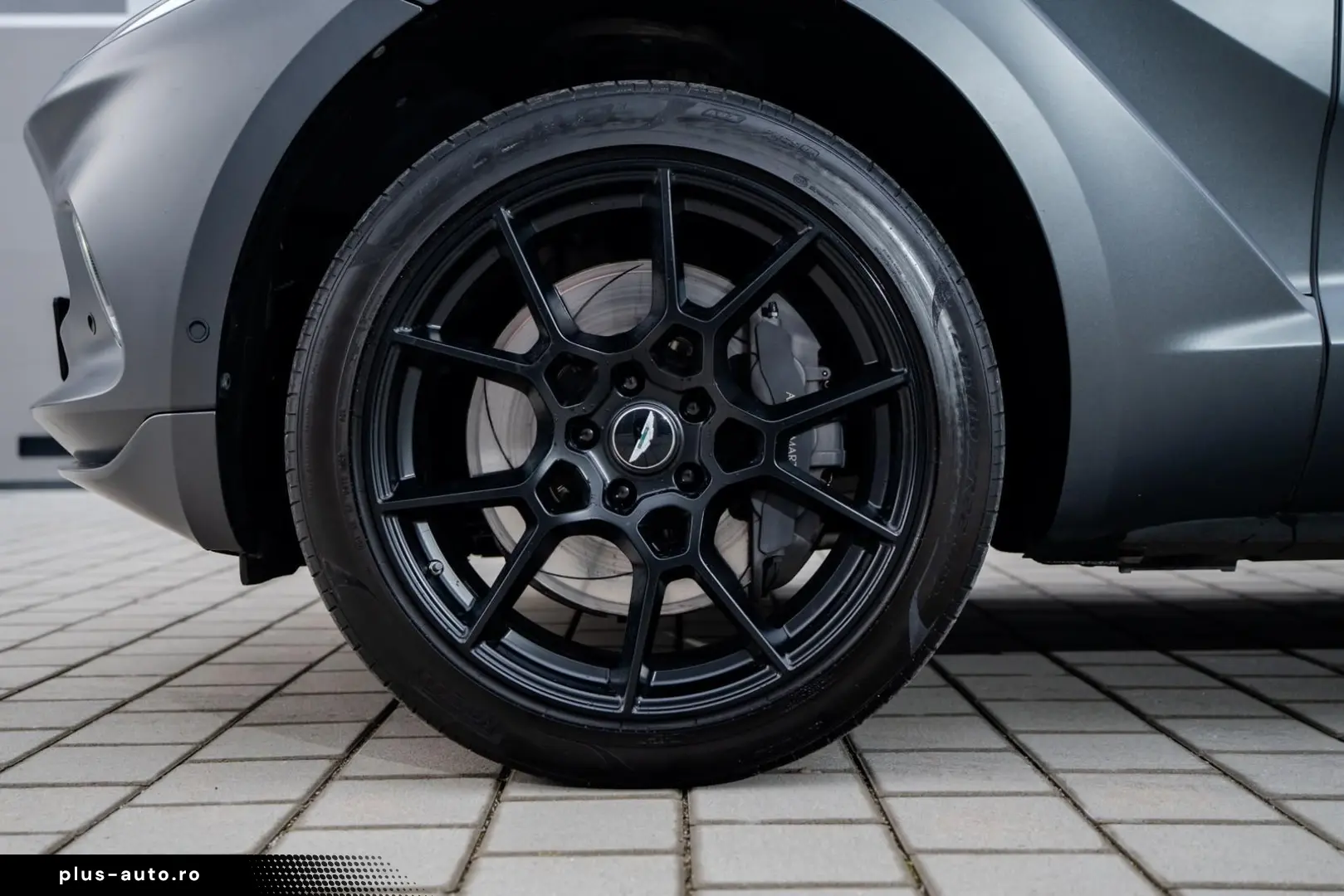 ASTON MARTIN DBX   Q by Aston   Satin Xenon Grey