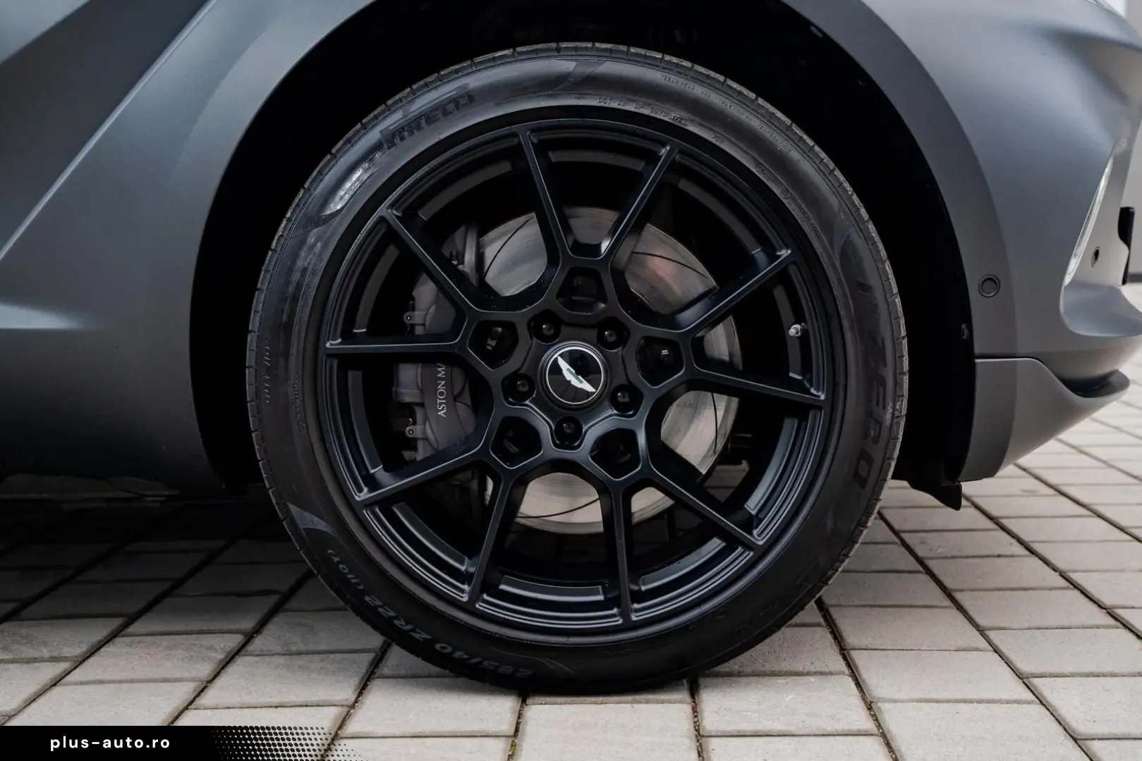 ASTON MARTIN DBX   Q by Aston   Satin Xenon Grey