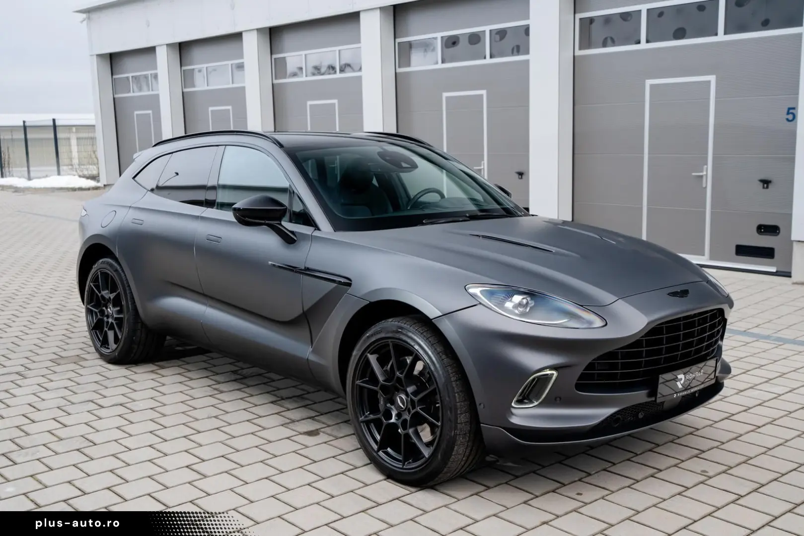 ASTON MARTIN DBX   Q by Aston   Satin Xenon Grey