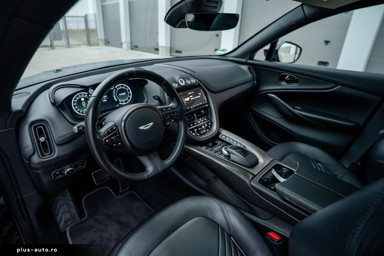 ASTON MARTIN DBX   Q by Aston   Satin Xenon Grey