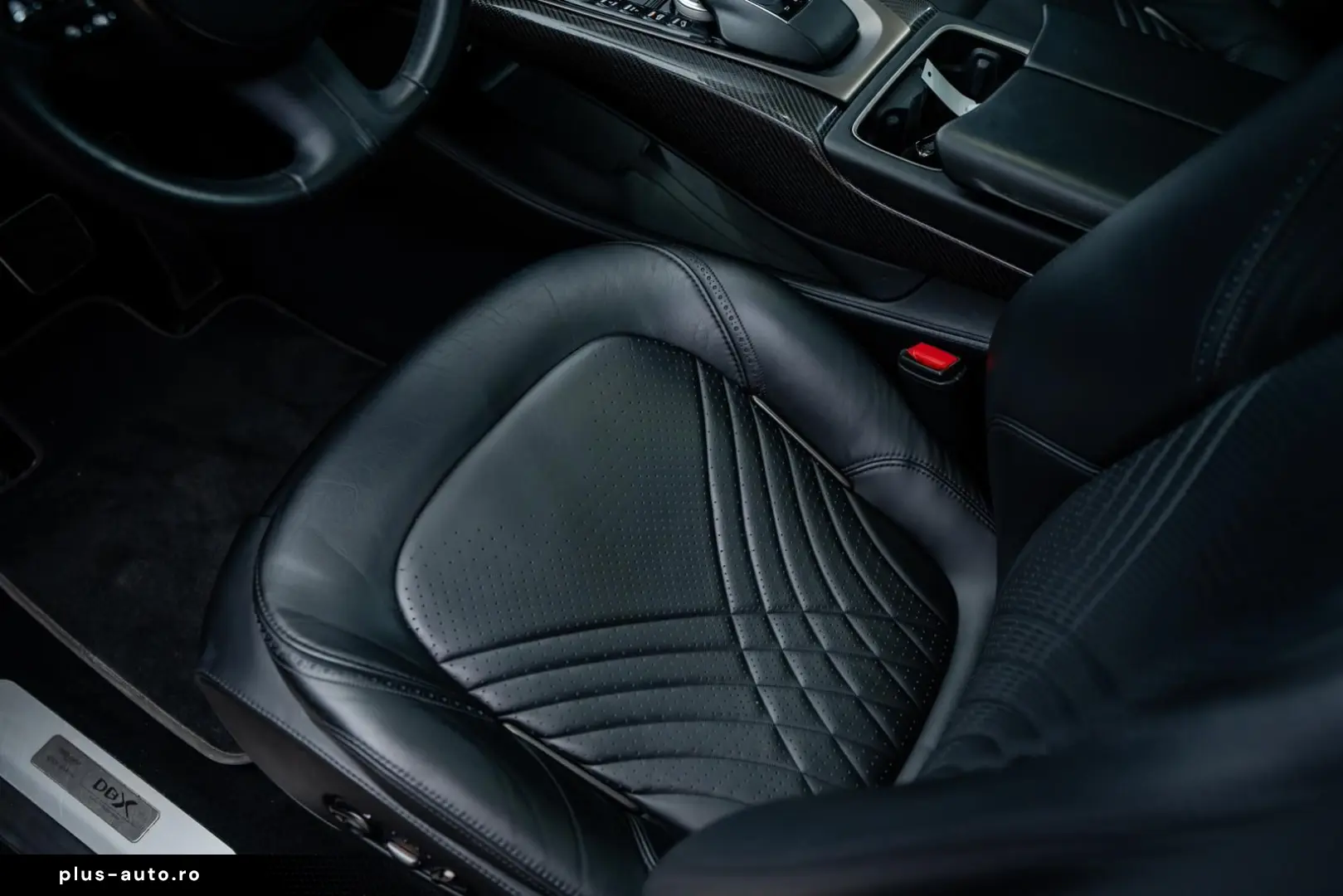 ASTON MARTIN DBX   Q by Aston   Satin Xenon Grey