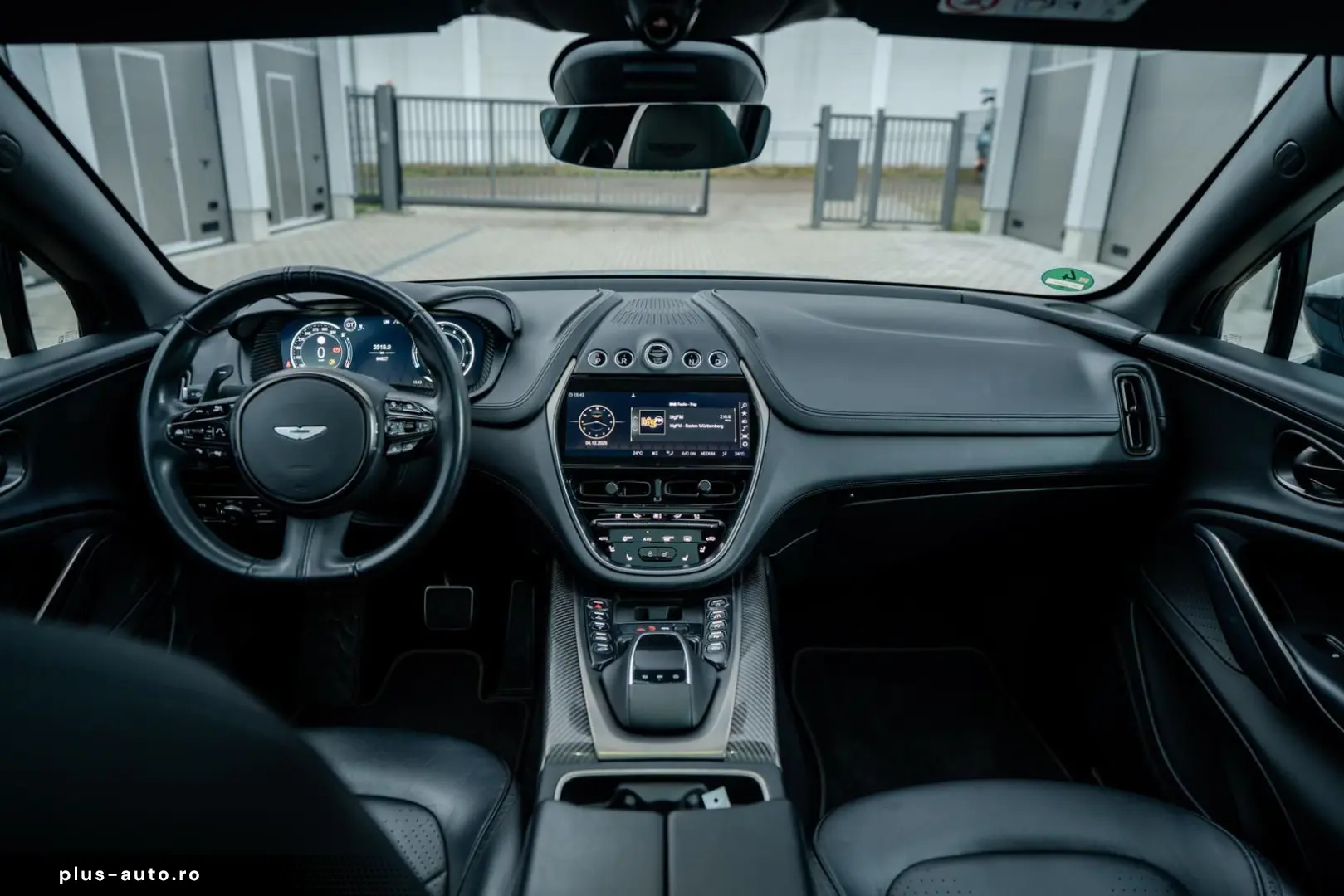 ASTON MARTIN DBX   Q by Aston   Satin Xenon Grey