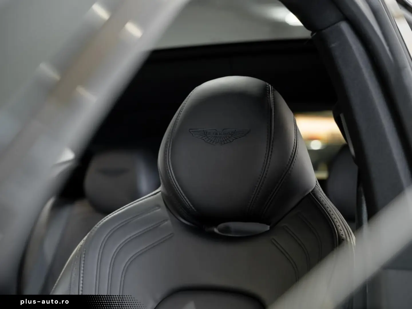 ASTON MARTIN DBX Aston Martin Hamburg